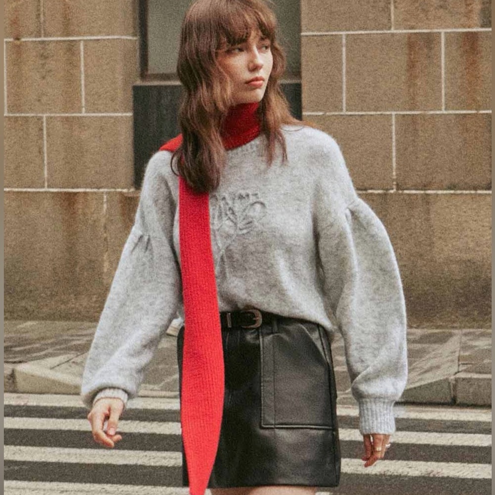 NWT Petite Studio Mohair Wool Blend Embroidered Gray Sweater (S)